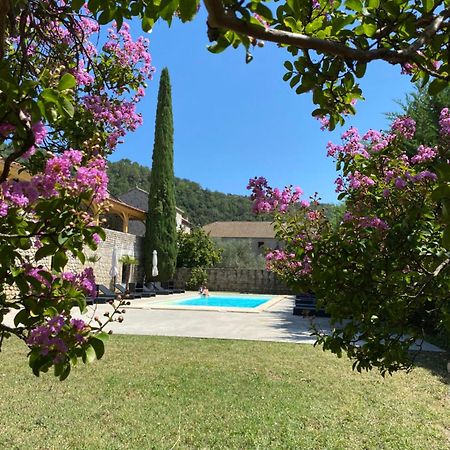 Bed and Breakfast Domaine Les Buis Saint-Fortunat-sur-Eyrieux Exteriér fotografie
