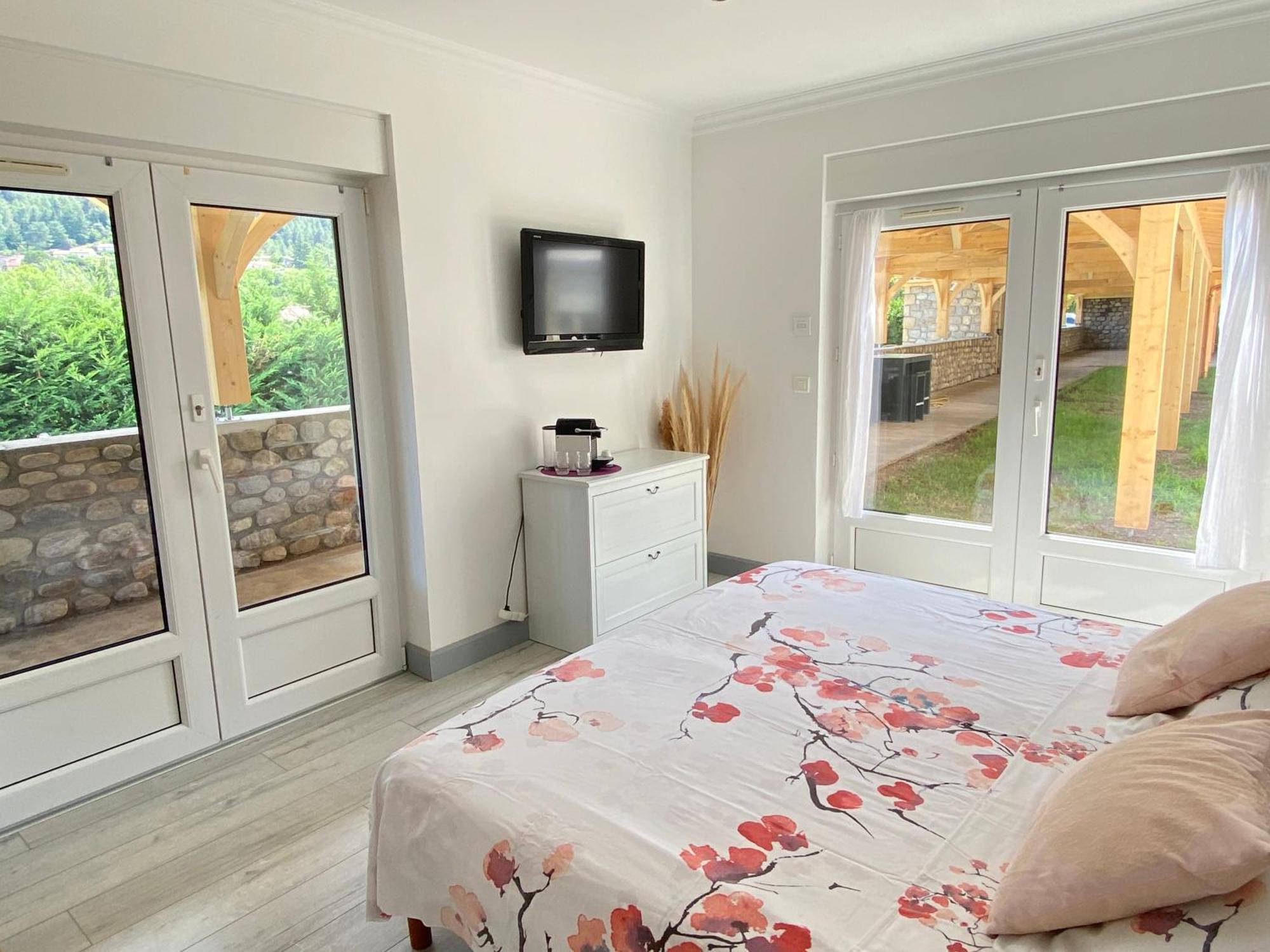 Bed and Breakfast Domaine Les Buis Saint-Fortunat-sur-Eyrieux Exteriér fotografie